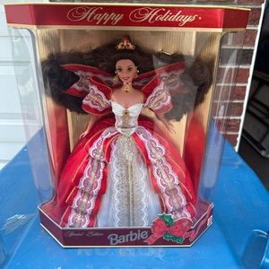 1997 17832 Happy Holiday Barbie
New in Box